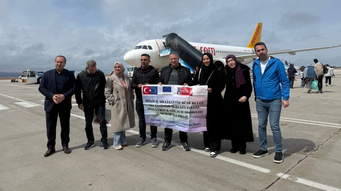 OKULUMUZDAN ROMANYA’YA ERASMUS+EĞİTİM HAREKETLİLİĞİ